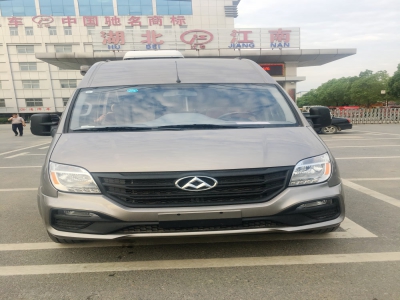 上汽大通V80長軸高頂B型房車