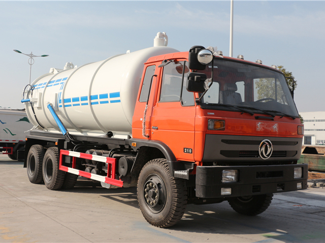 東風15316方吸污車